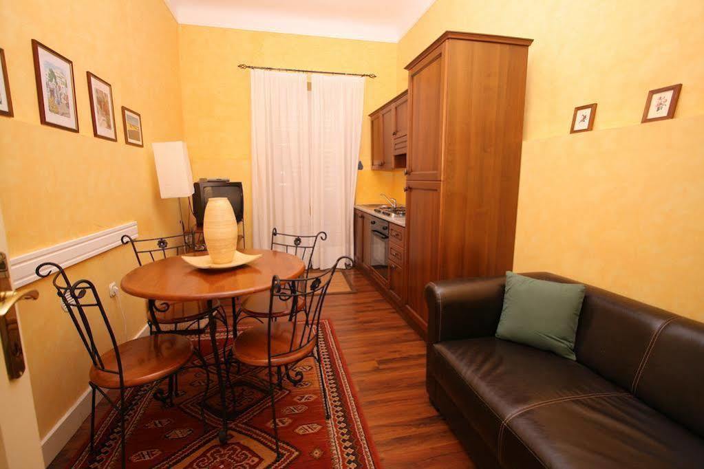 Apartments Villa Rossella 1 Rovinj Exterior photo